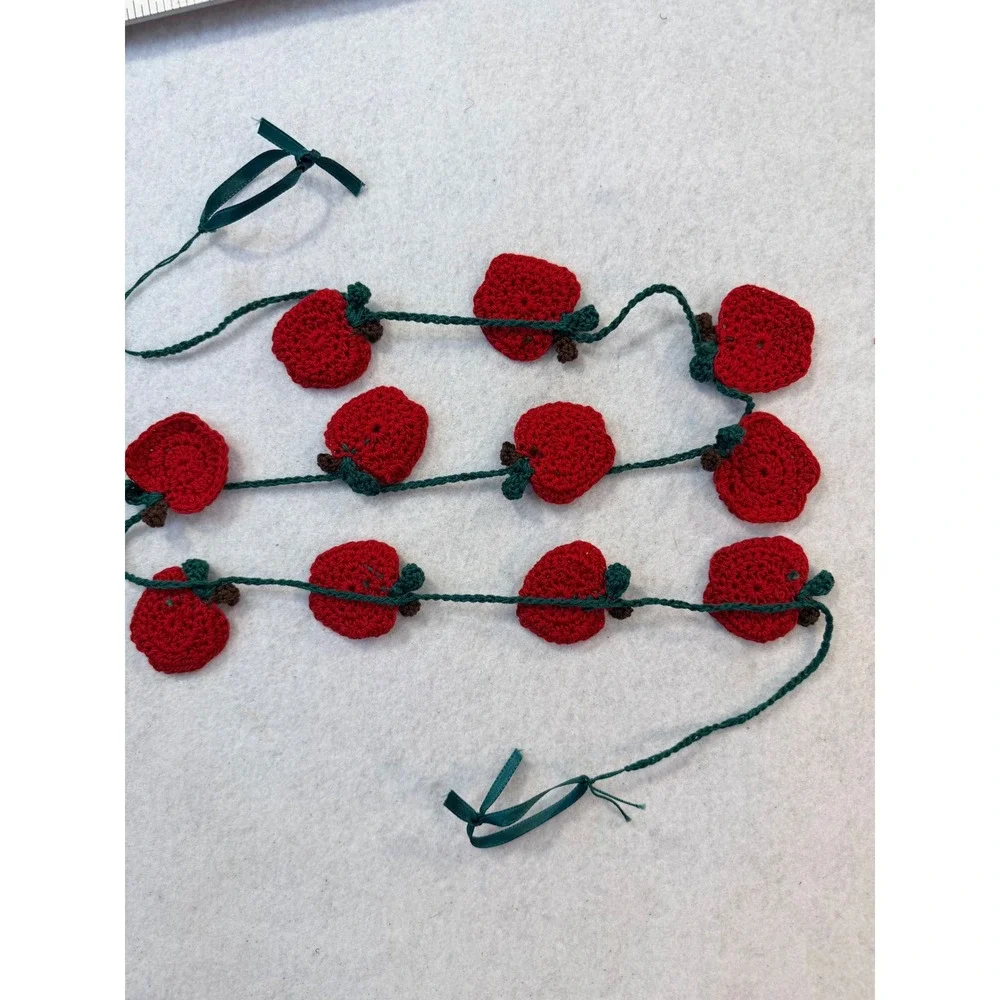 Handmade Crochet Apple Garland Red Green Fruit Fall teacher Decor 46 Inch 4927